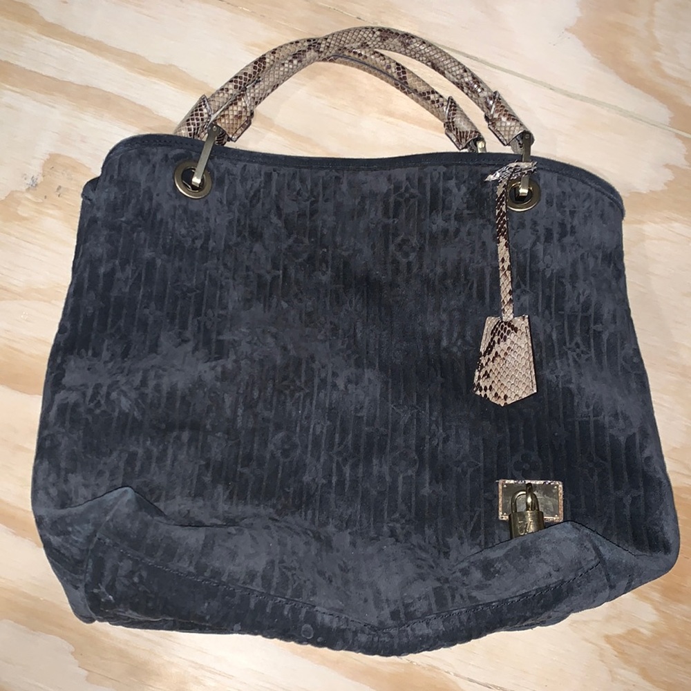 LOUIS VUITTON Limited Edition Suede Whisper GM Bag